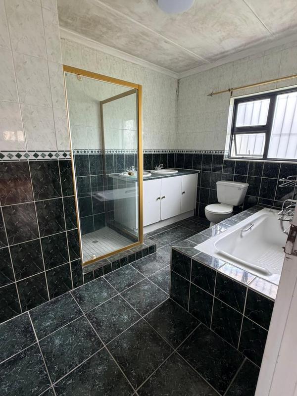 4 Bedroom Property for Sale in Morgenster Western Cape